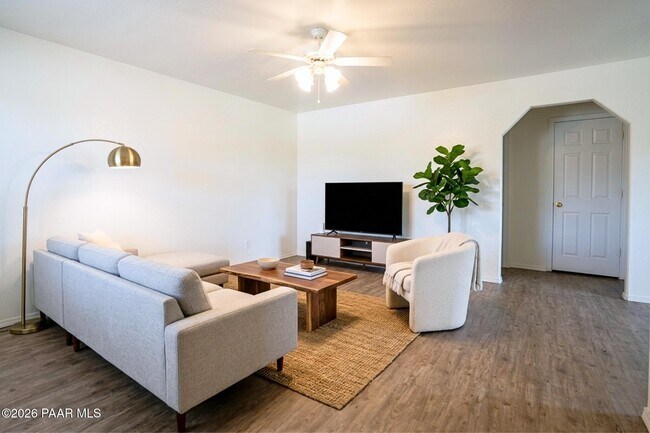 Foto del edificio - 7174 E Burro Ln