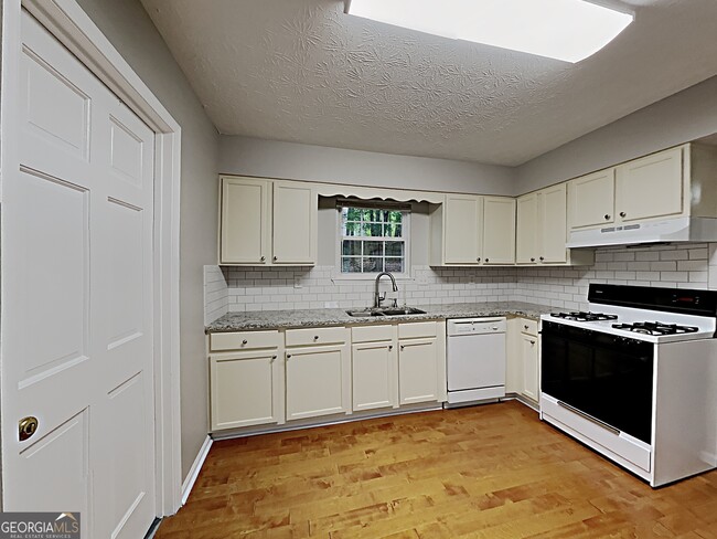 Foto del edificio - 800 Crab Orchard Dr