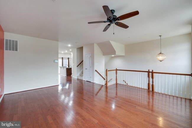 Foto del edificio - 2939 Sedgemore Pl