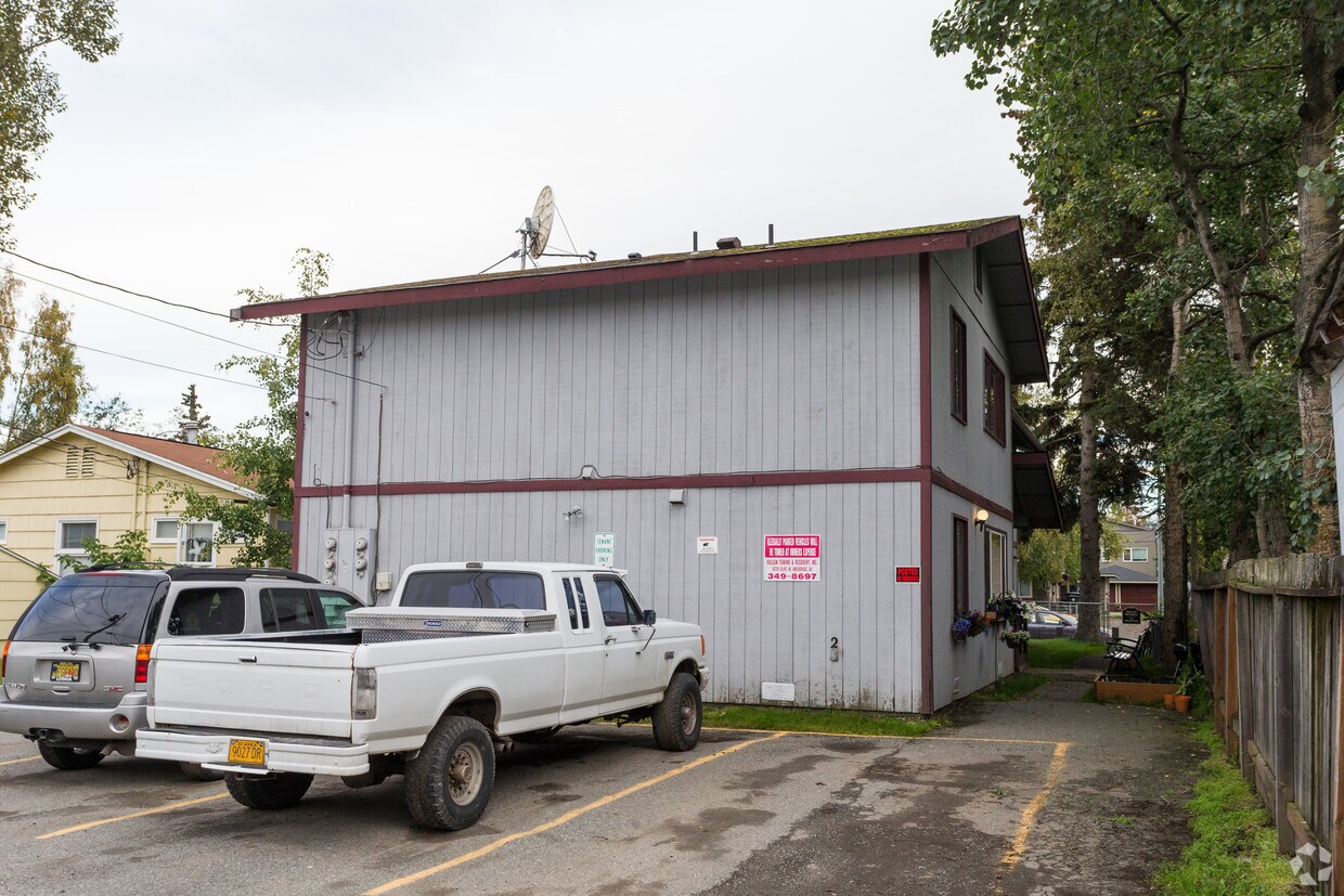 Building Photo - 532 N Klevin St