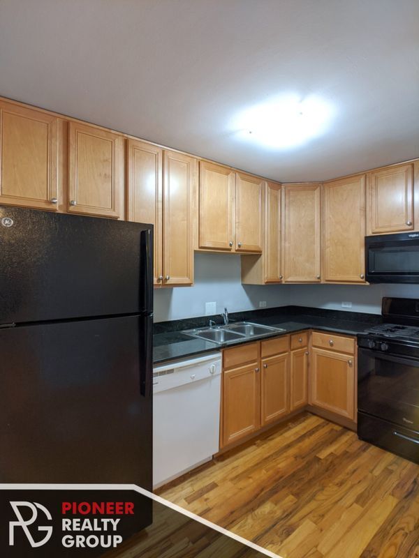 Foto del edificio - 4600 N Clarendon Ave