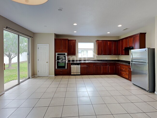 Foto del edificio - 5028 Gandross Ln