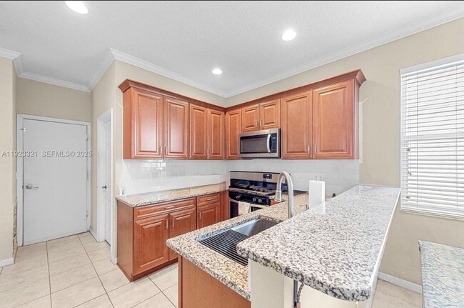 Foto del edificio - 168 Canterbury Pl