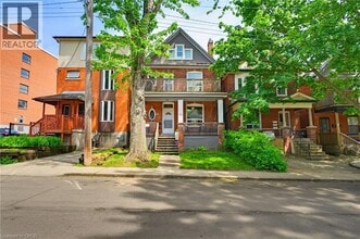 Building Photo - 25 Strathcona Ave S