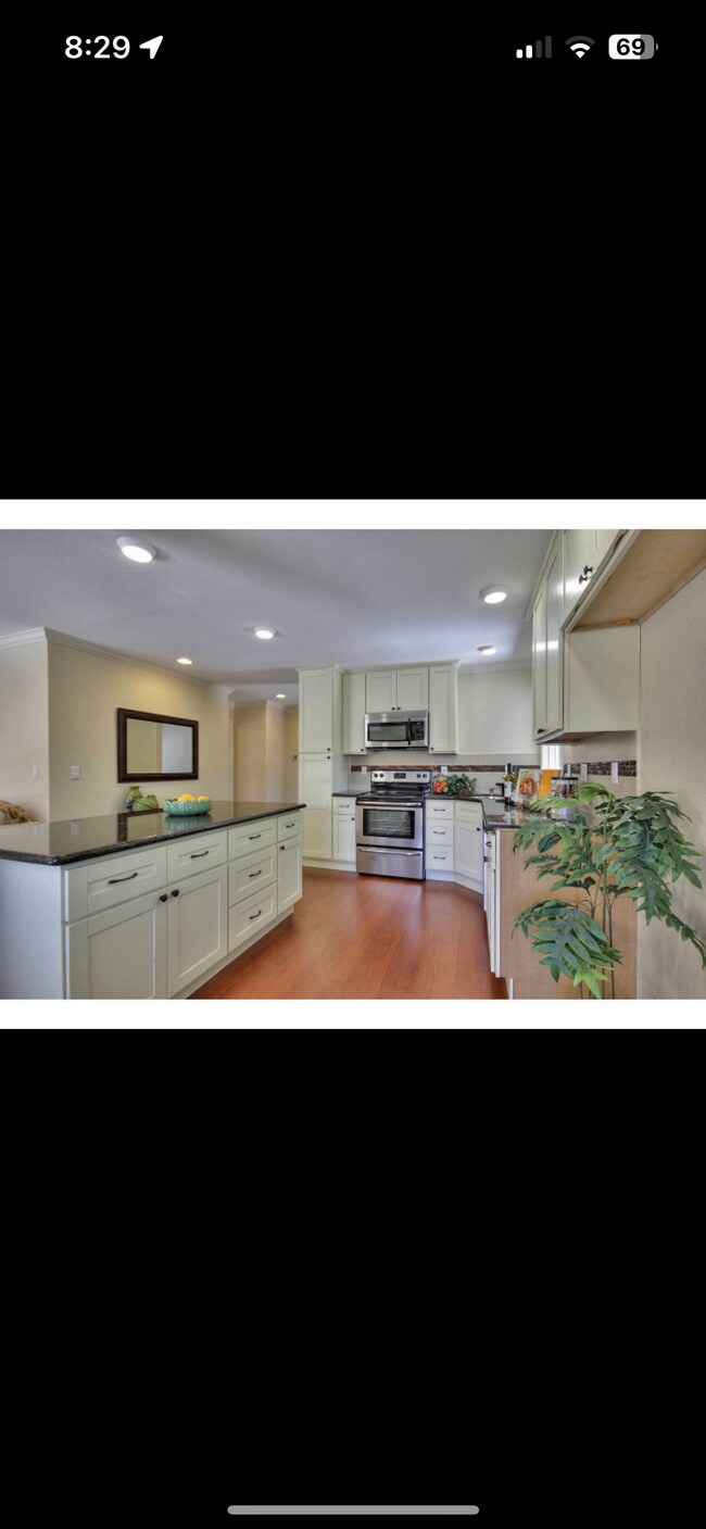 Building Photo - 2123 Coolidge Dr