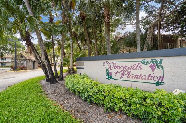 Foto del edificio - 9161 Vineyard Lake Dr