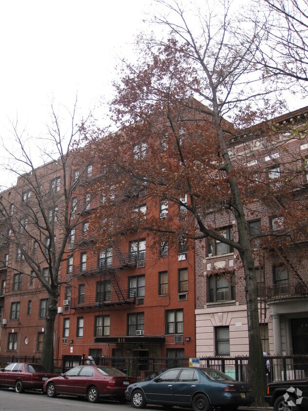 Building Photo - 816 Ocean Ave