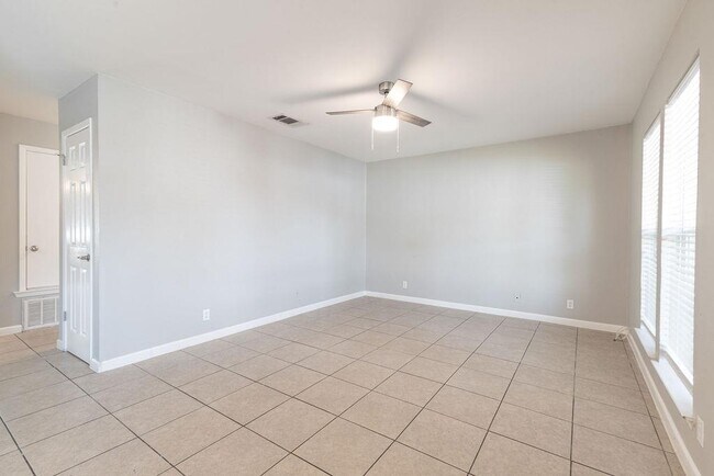 Foto del edificio - 1810 Nicole Cir