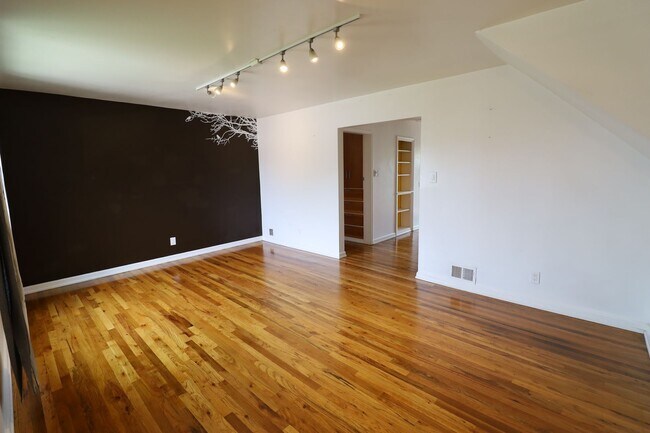 Foto del edificio - 360 N 300 E