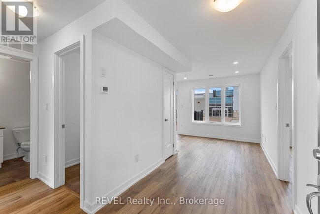 Building Photo - 622 - 4263 FOURTH AVENUE