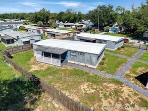 Building Photo - 26 Forest Dr