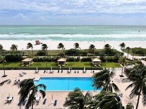 Building Photo - 2625 Collins Ave