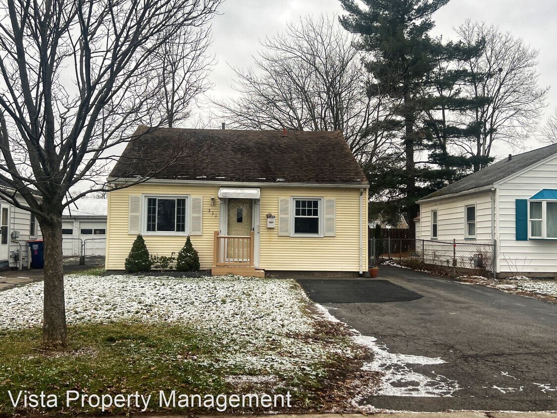 Foto principal - 3 br, 2 bath House - 331 Leonard Road