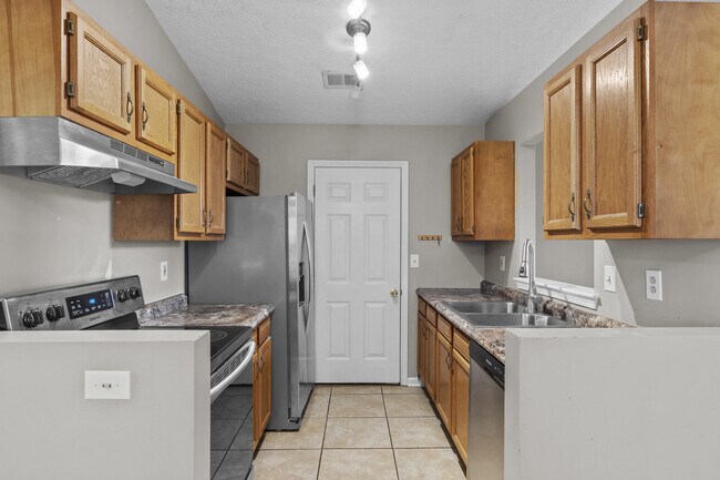 Foto del edificio - 889 Revere Run Dr