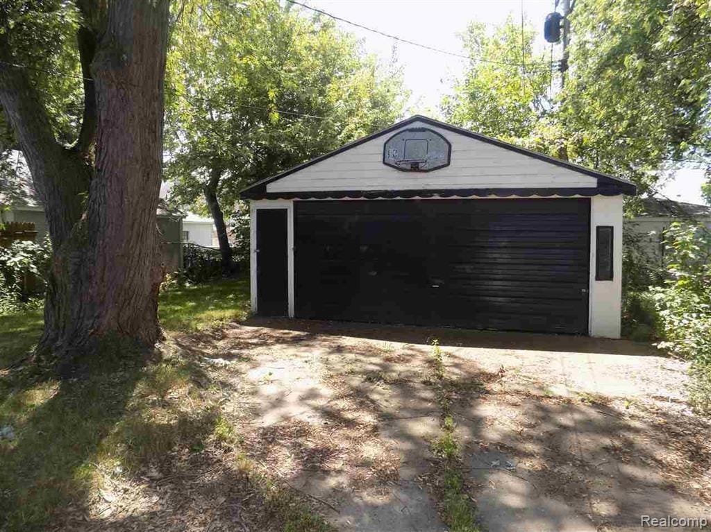 Building Photo - 12756 Prospect Ave