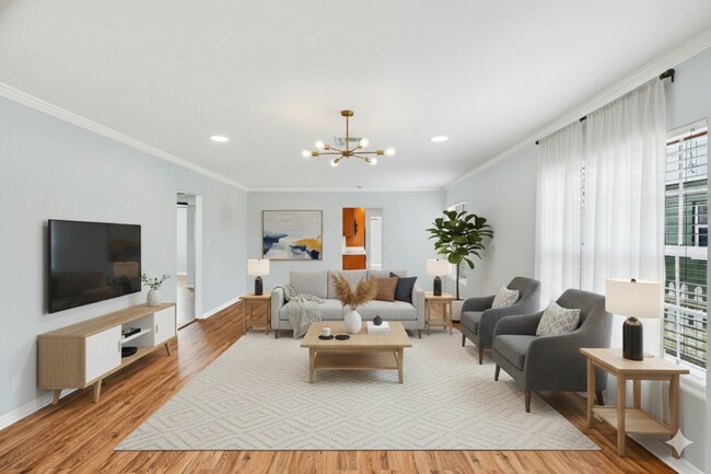 Foto del edificio - Beautifully Renovated 3BR/2BA Home in Sought-After Mills 50 – Corner Lot!