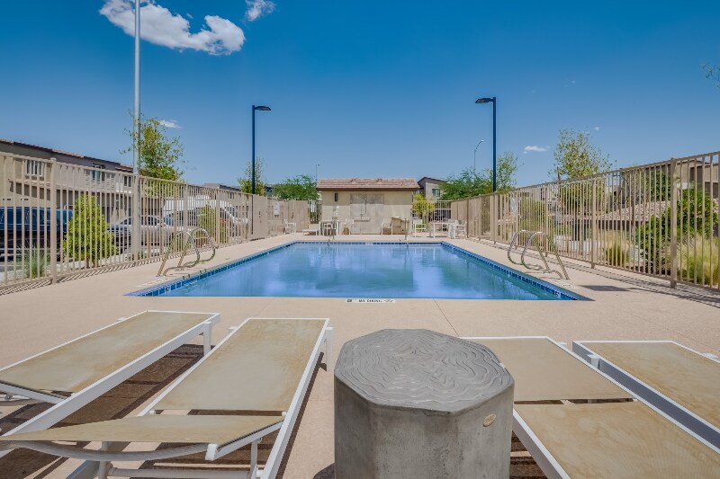 12732 Feathersong, Henderson, NV 89044 Townhome Rentals in Henderson