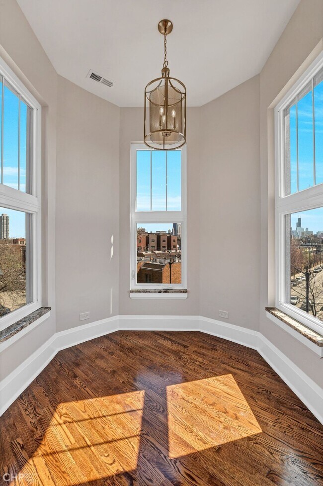 Foto del edificio - 2100 N Halsted St
