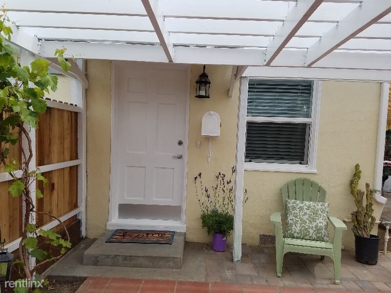 Foto principal - 2 br, 1 bath Condo - 440 Shamrock Drive