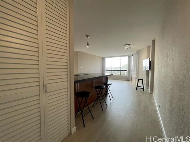 Building Photo - 320 Lili?uokalani Ave