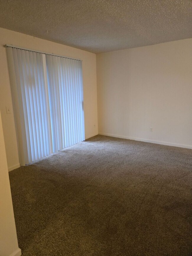 Foto del edificio - Charming 2 Bedroom, 1 Bath Apartment – Minutes from Nashville