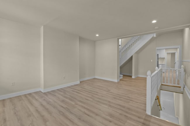 Building Photo - 1508 W Tioga St