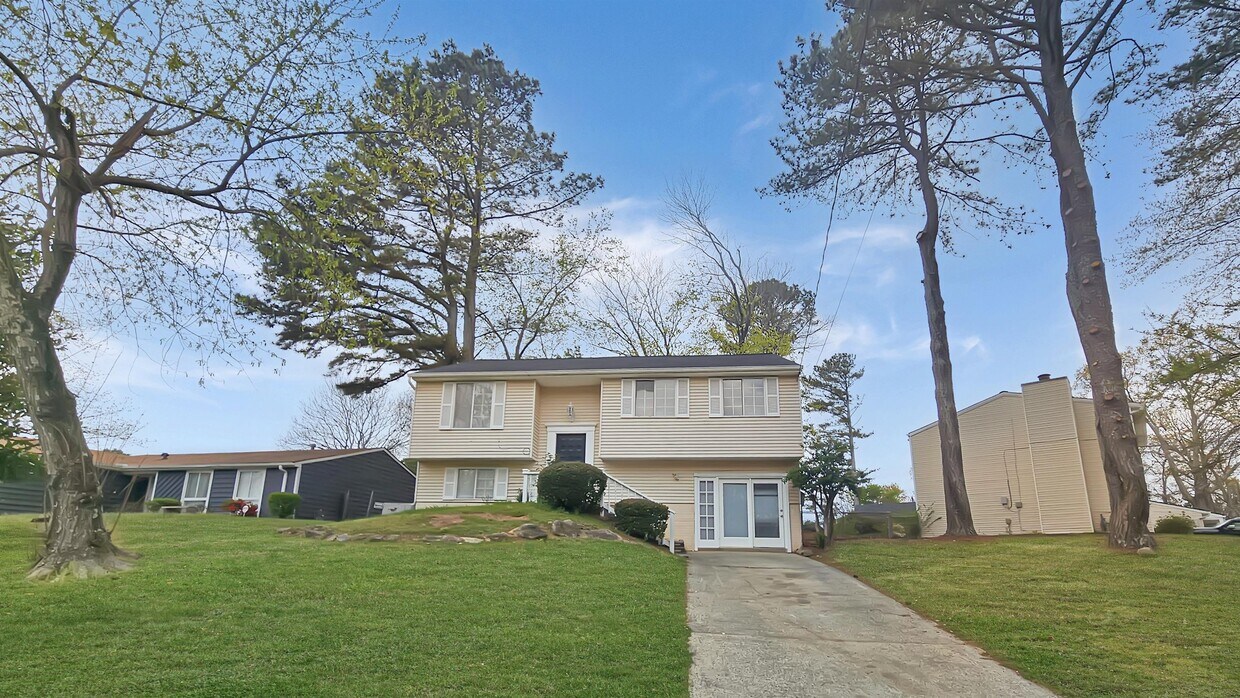 Primary Photo - 5925 Sierra Dr NW