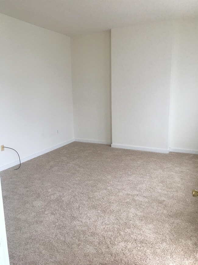 Photo - 200 Wellford St Apartment