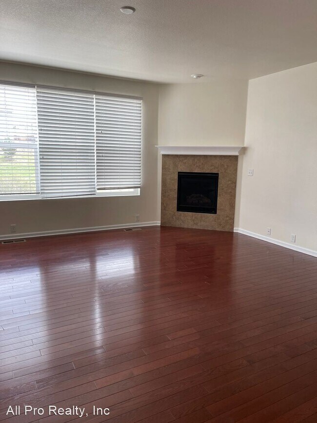 Building Photo - 5 br, 3 bath House - 6300 S Ider St