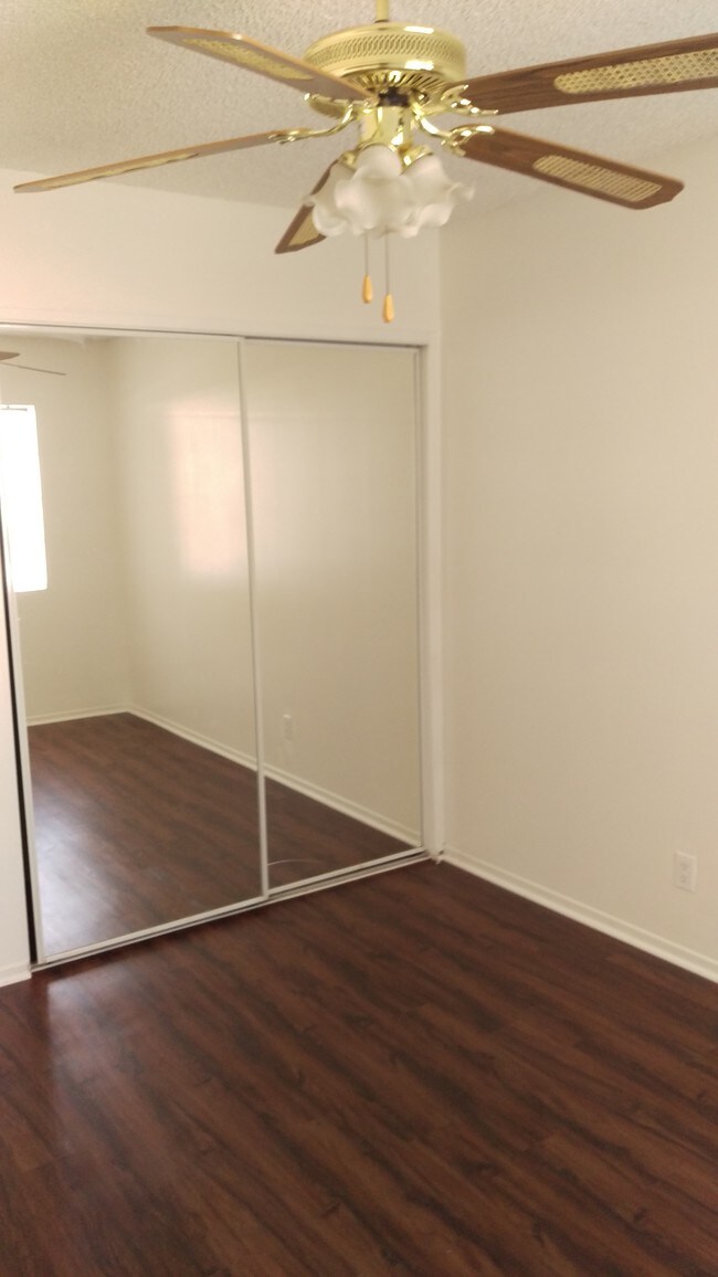 Building Photo - 7934 Laurel Canyon Blvd
