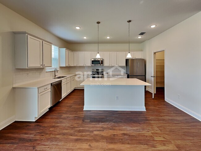 Building Photo - 984 Summer Stone Lp