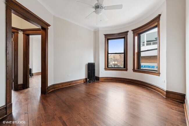 Foto del edificio - 3934 N Sheridan Rd