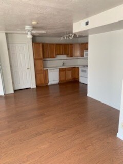 Foto del edificio - 8057 W Copperfield Place