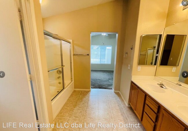 Building Photo - 3 br, 2 bath House - 913 Cedar Pines Street