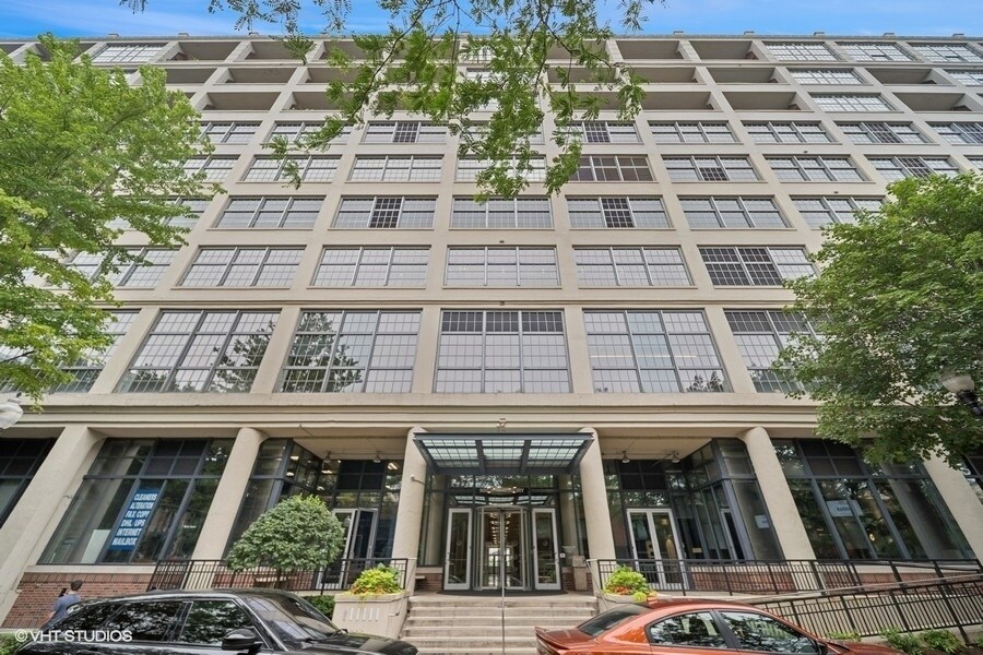 Foto principal - 900 N Kingsbury St