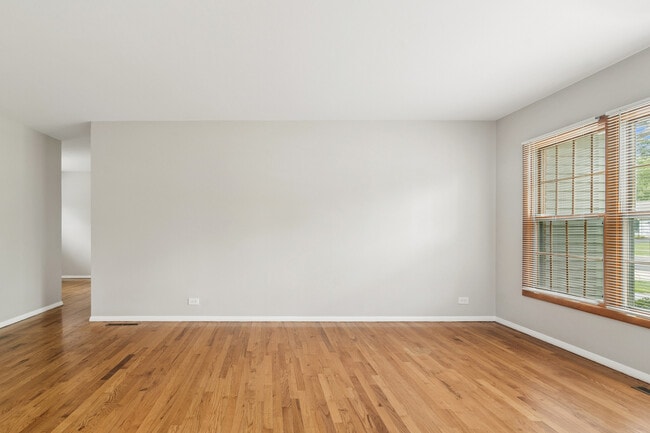 Building Photo - 1525 N Patton Ave