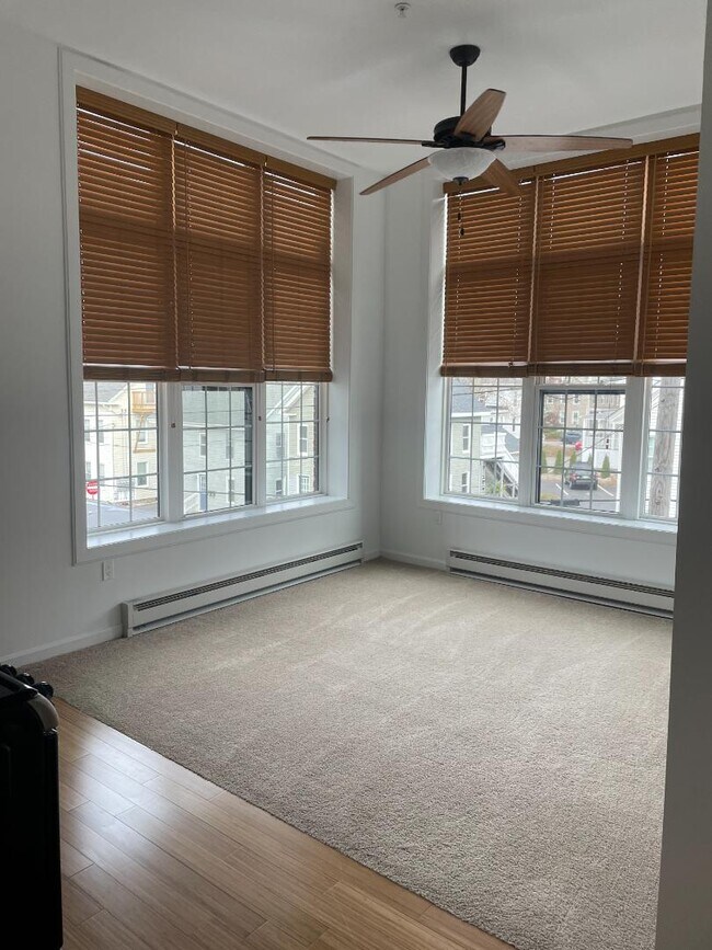 Foto del edificio - 8 Grove St