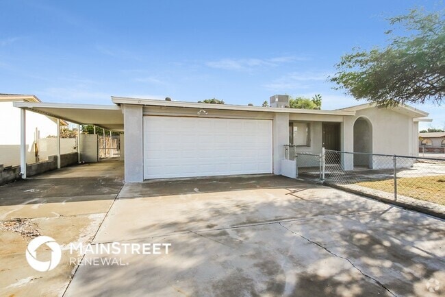 Building Photo - 5501 N 68th Ave