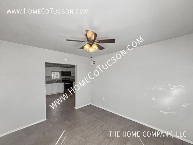 Building Photo - 1051 S 4th Ave