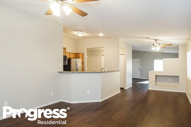 Foto del edificio - 5084 Jewel Canyon Dr