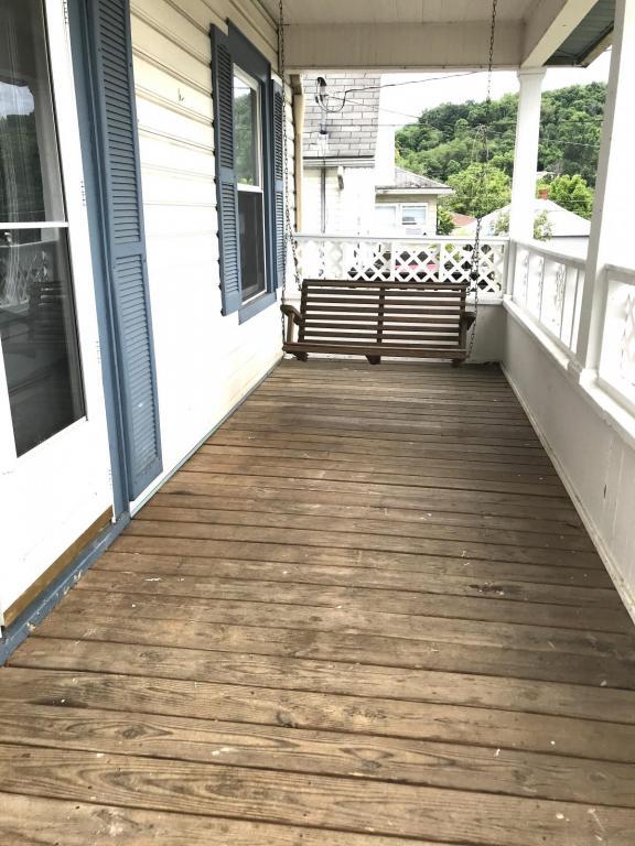 Foto del edificio - 331 Simpson Ave