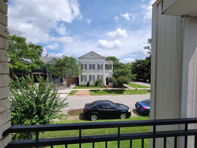 Foto del edificio - 845 Beverly St