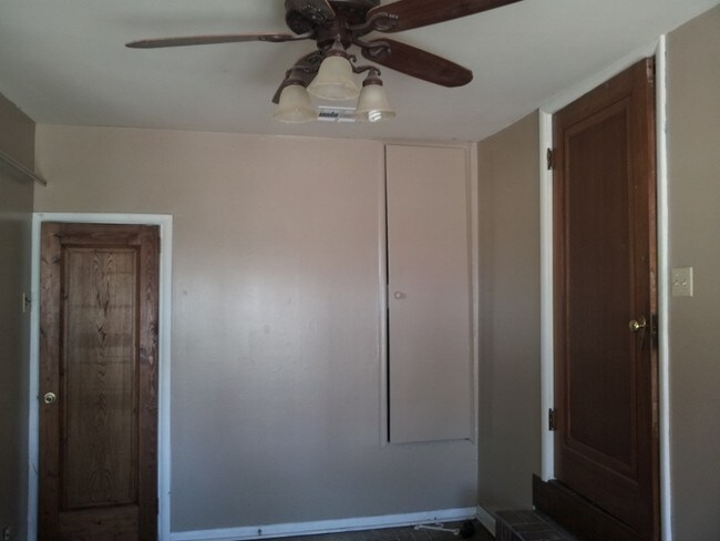 Building Photo - 105 S Monticello Dr