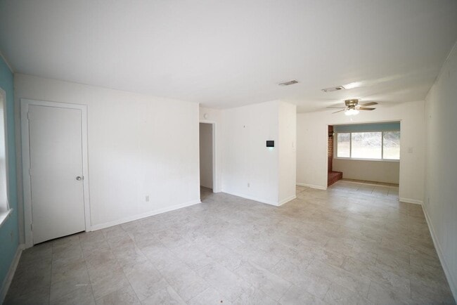 Building Photo - 2317 Tupelo Terrace
