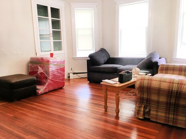 Living room - 7 Egan Way