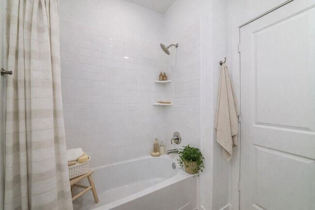 Building Photo - 6414 Green Pedal Ln