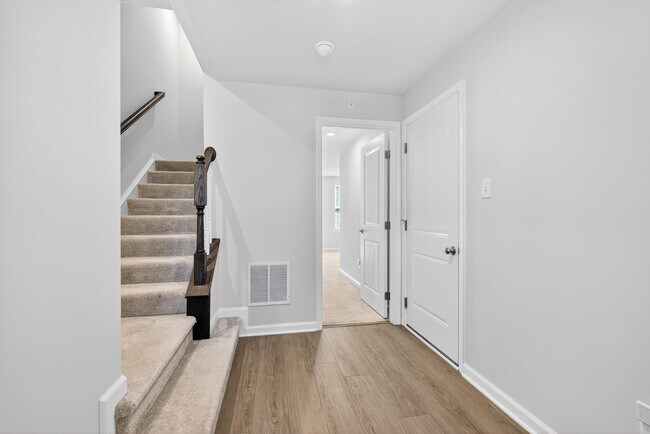 Foto del edificio - 526 Dogwood Ln
