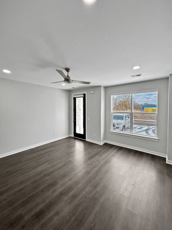 Building Photo - 614 Mason Ward Pl