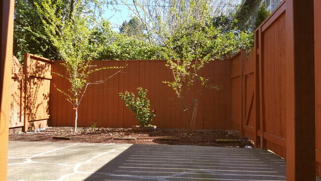 Foto del edificio - 3322 SW Delaney Pl