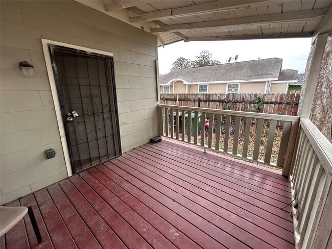 Foto del edificio - 6737 Ave E